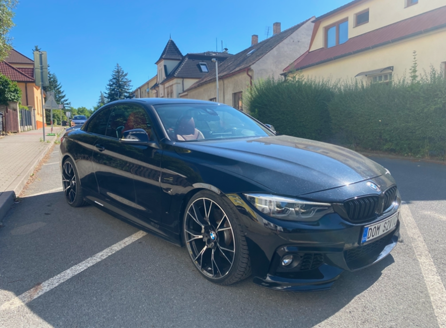 kontrolované auto značky BMW 440i